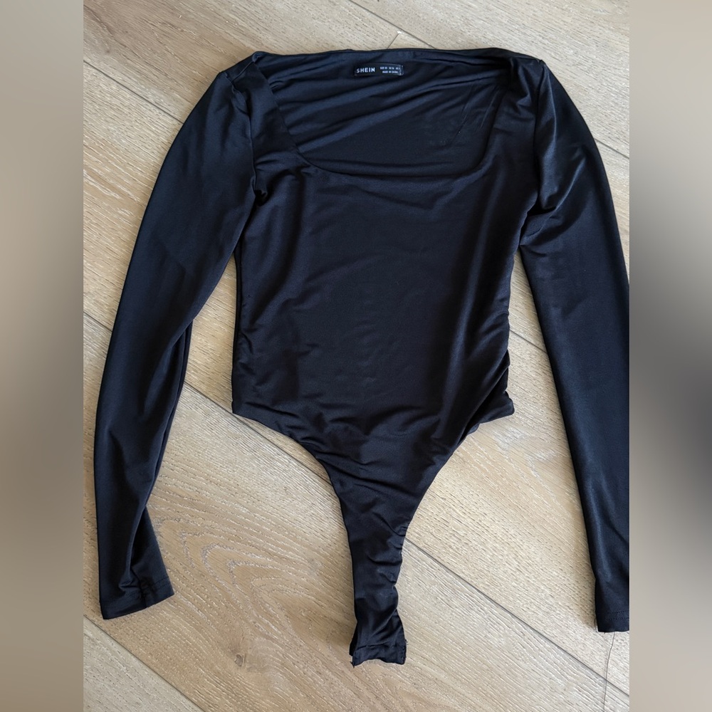SHEIN Elegant Black Long Sleeve Bodysuit